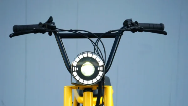 BugS-front-light KHS x Sillykids Bug S | Cargo e-bike